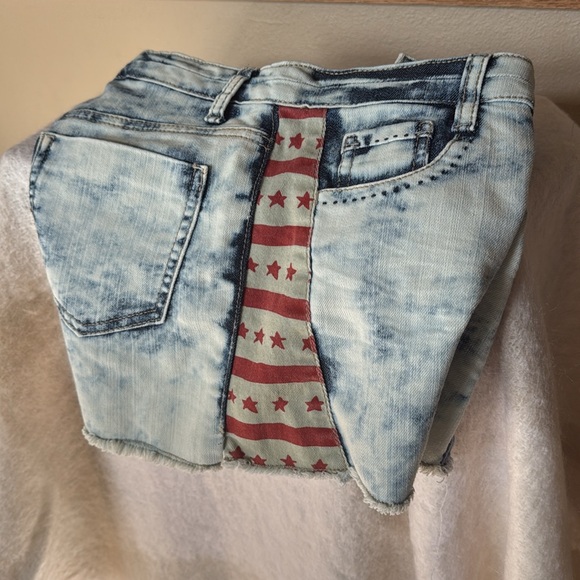 Mission Sorts denim - Picture 3 of 4